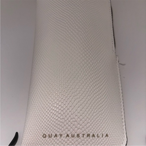 Quay Australia The Playa aviator sunglasses